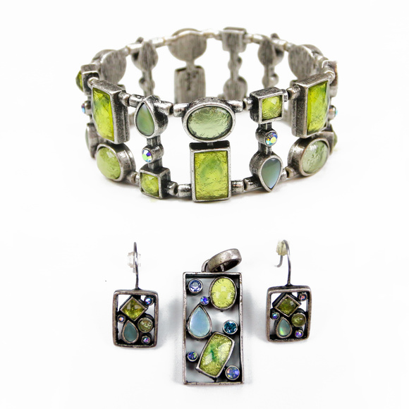 Lia Sophia Jewelry - Lia Sophia Jewelry Set
